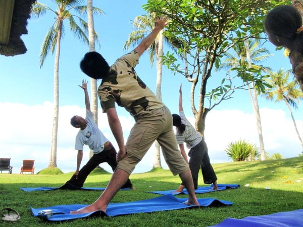 海を目の前にゆっくり、じっくりヨガ体験