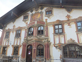 メルヘンの村オーバーアマガウでの自由散策