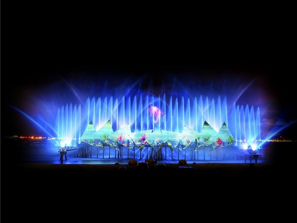 野外ナイトショー【ウィングス オブ タイム ファイヤーワークス シンフォニー】