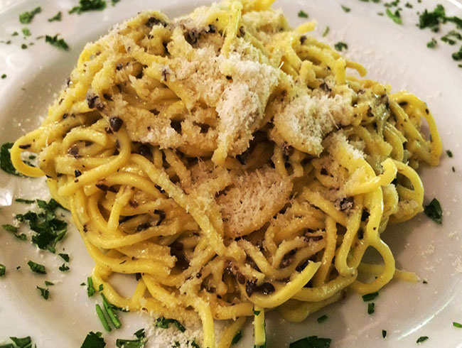 《ランチ付きプラン》はウンブリア州の郷土料理