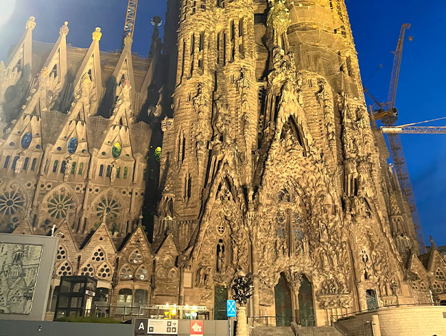 ホテルまでの復路途中に、夜景スポットを１か所ご案内！