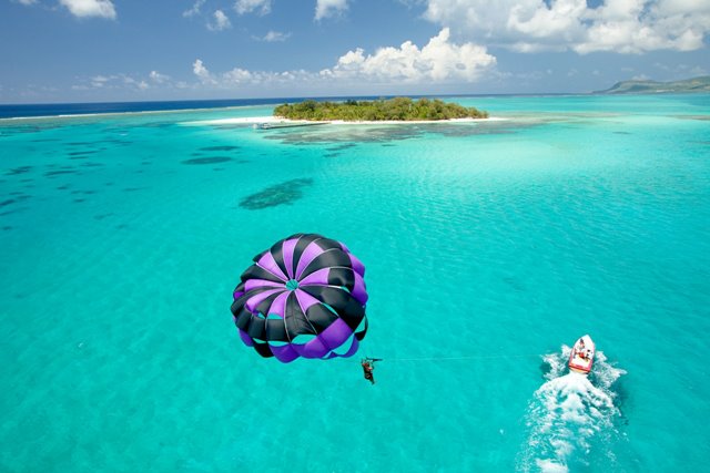 マニャガハ島 パラセイリング