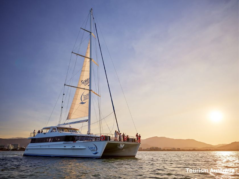 ケアンズ港発！ディナークルーズ・スピリットオブケアンズ  