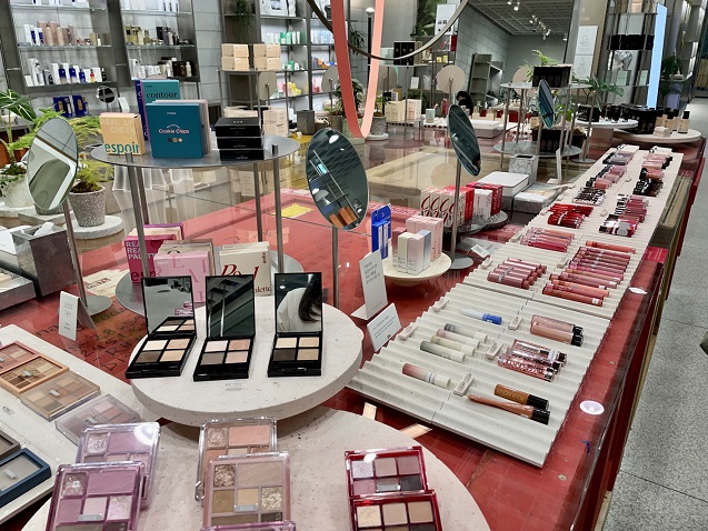 ○【K-Beautyツアー】韓国コスメ三昧♪ビューティーライター