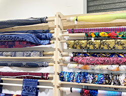 ブロシェ絹織物博物館やシルク印刷の工房でリヨンの絹織物の歴史を感じる