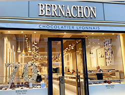 フランスを代表するショコラティエの一つ、ベルナションの代表作「パレ・ドール」をプレゼント!