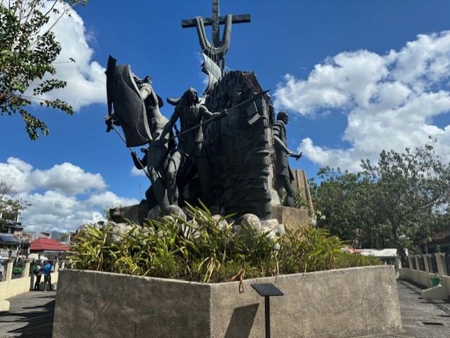 セブ遺産記念碑