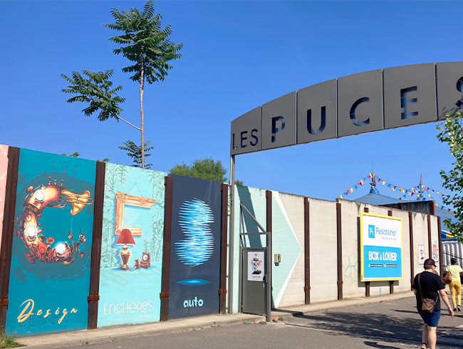 ちょっと行きにくい郊外の蚤の市。行くまでも、行ってからも、現地を熟知したアシスタント同行で蚤の市を満喫!