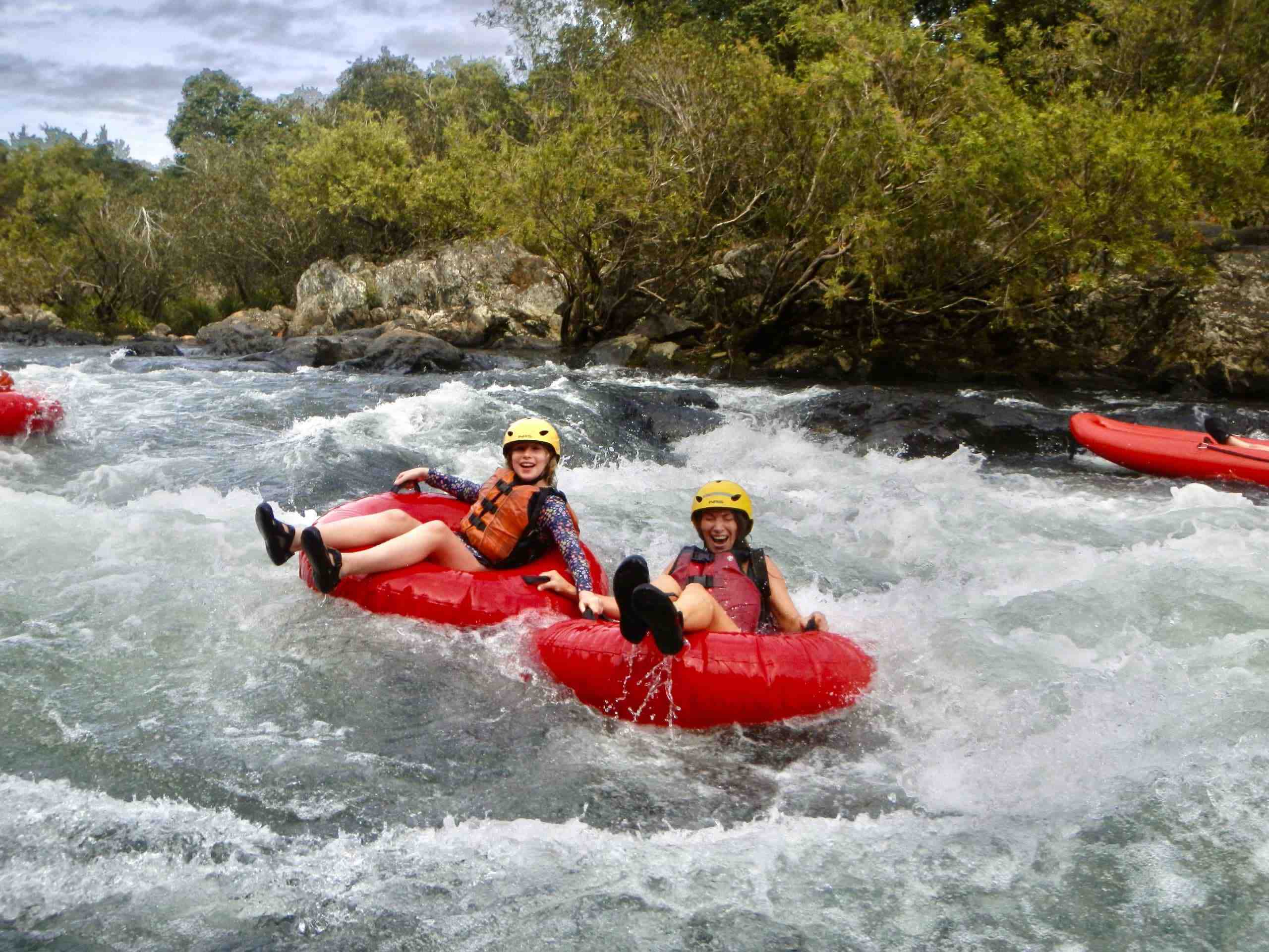【絶景リバーチュービング】ケアンズの自然を肌で感じる！半日川下り英語ツアー（送迎付き）