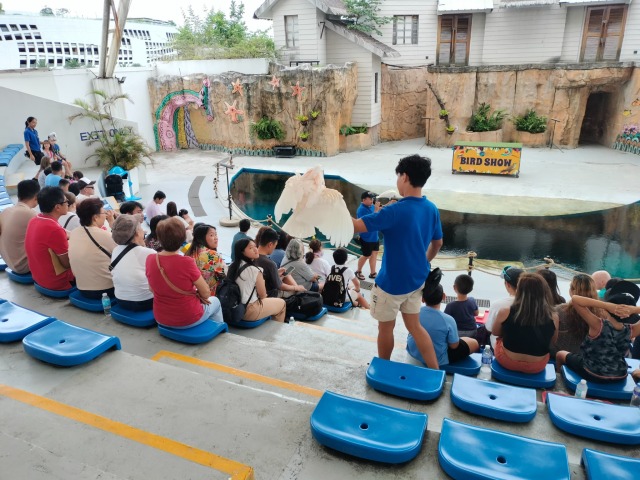 ★日本語ガイド同行で安心の見学体験