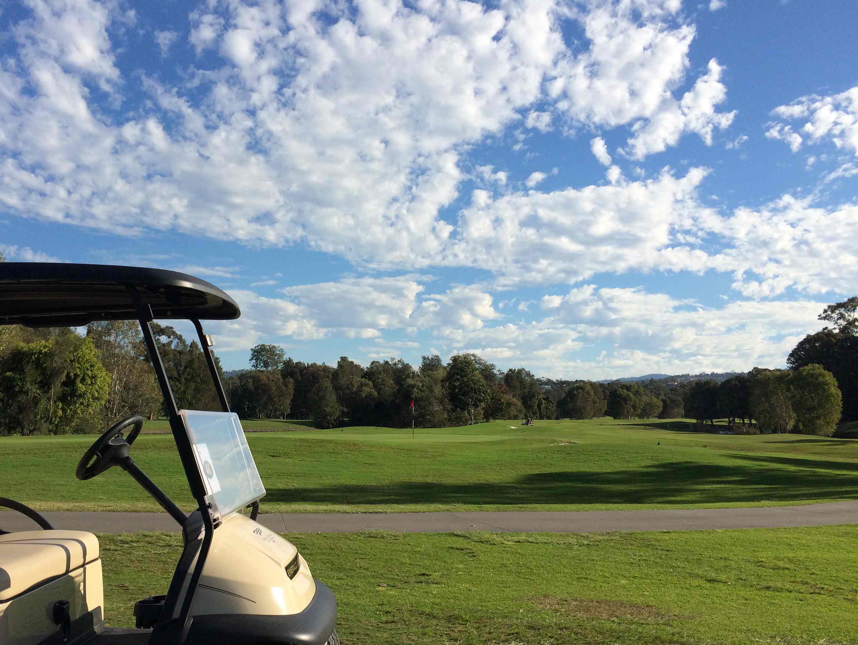 エメラルドレイクス ゴルフツアー（日本語往復送迎付き）