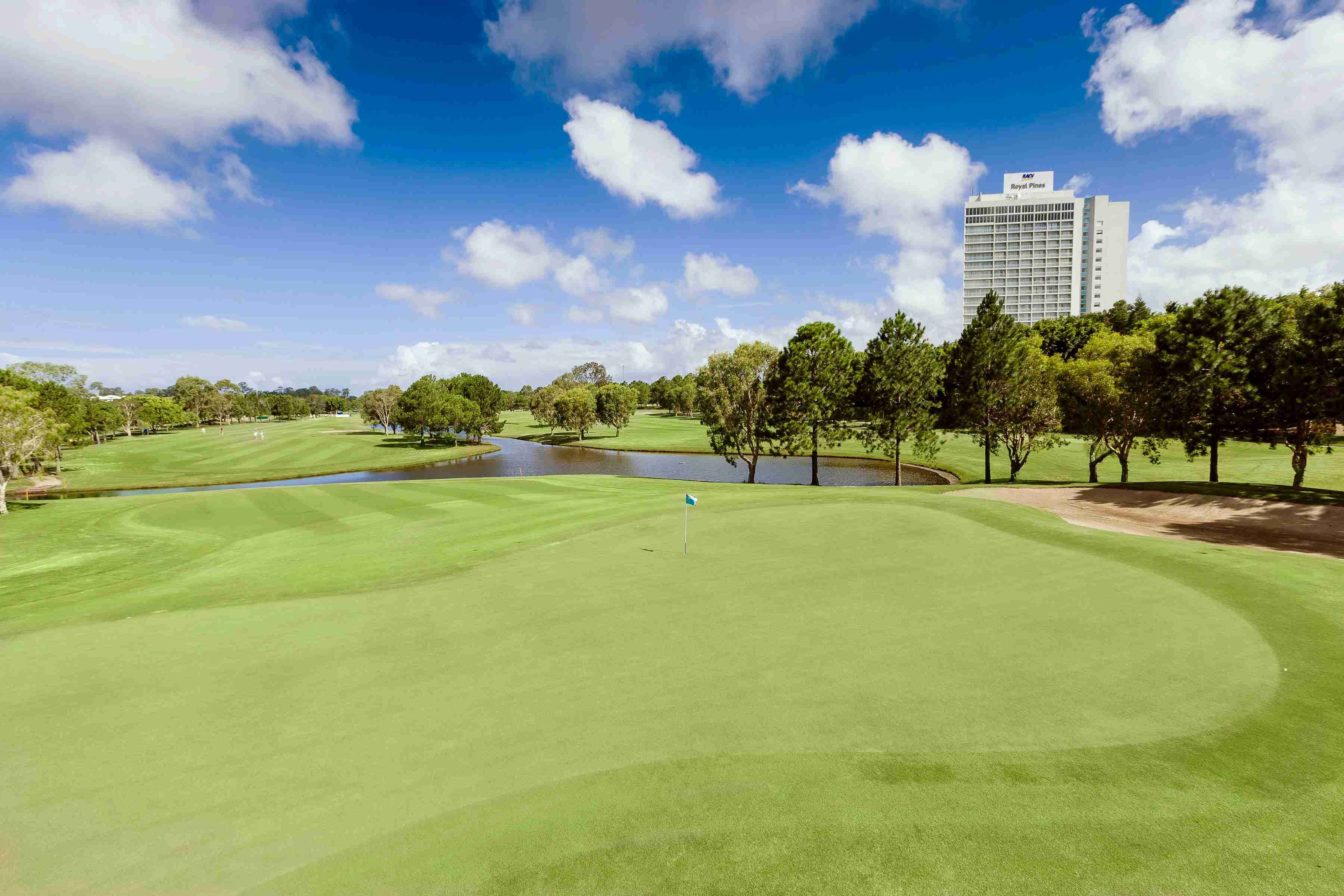 RACVロイヤルパイン ゴルフツアー（日本語往復送迎付き）