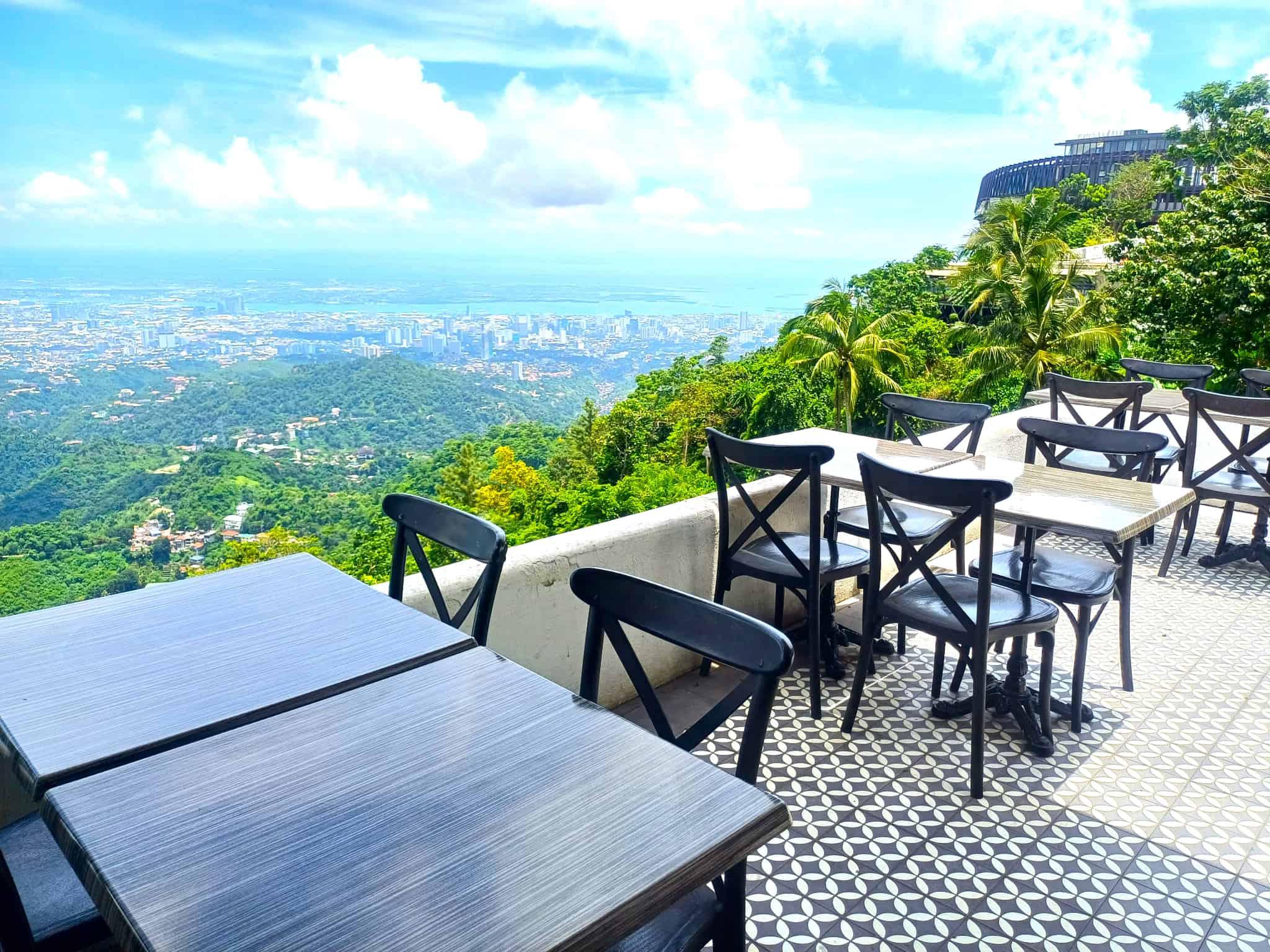 ラヴィ・イン・ザ・スカイ