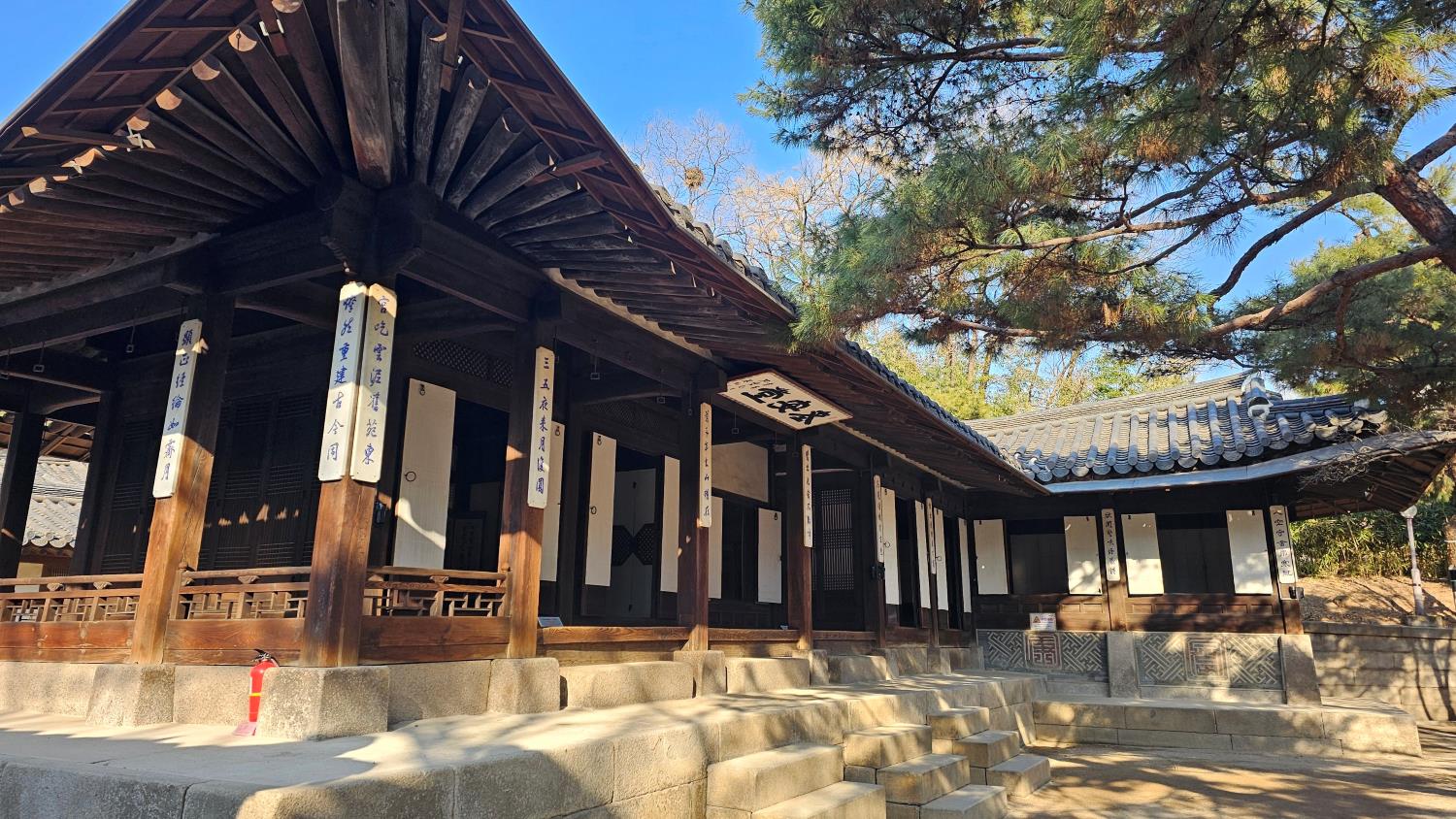 【K-DRAMAに詳しいガイドがご案内】韓国ドラマ定番撮影ロケ地め巡り～北村韓屋村・益善洞編～