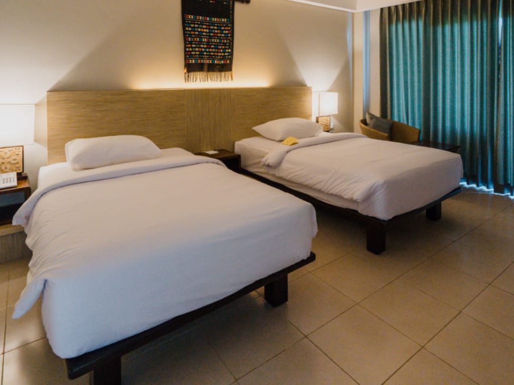 ビンタンフローレスホテル