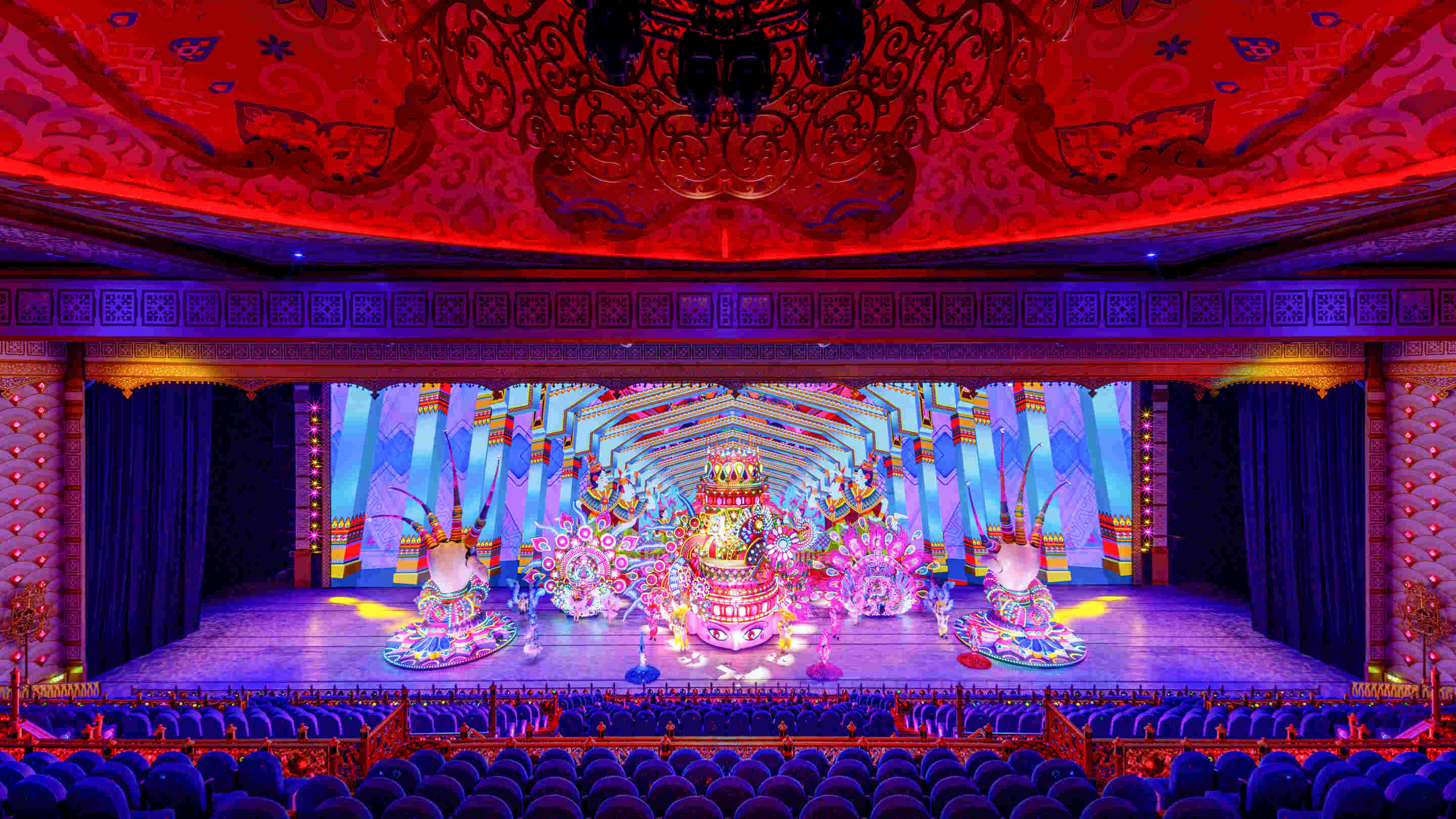 【入場券＆ディナー】プーケット最新テーマパーク 「カーニバル・マジック(Carnival Magic)」ショーと夕食