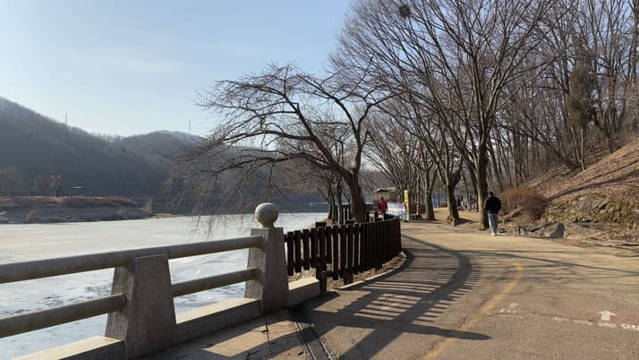 ロケ地④:栗洞(ユルトン)公園