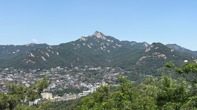 ②北岳八角亭 (プガッパルガクチョン)