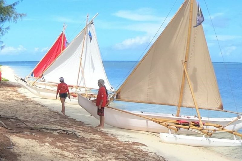 伝統カヌー体験