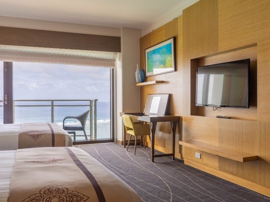 【ランドパッケージ】デュシタニグアムリゾート（クラブオーシャンフロント）宿泊＆2つのラウンジ利用＆往復空港送迎のパッケージ＜2泊3日／3泊4日＞