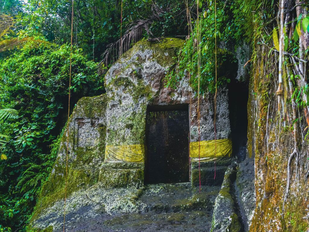 グヌンカウィ遺跡