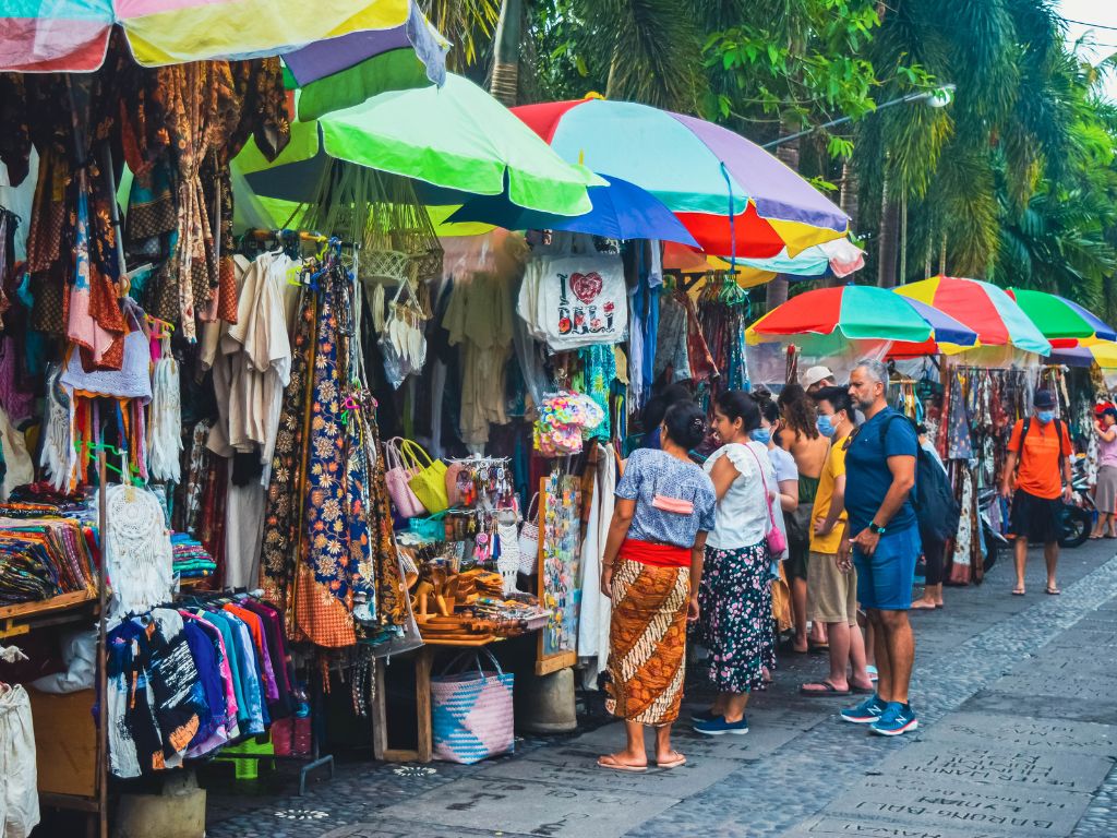芸術の村「ウブド」を自由散策！バリ文化の鑑賞やショッピングも
