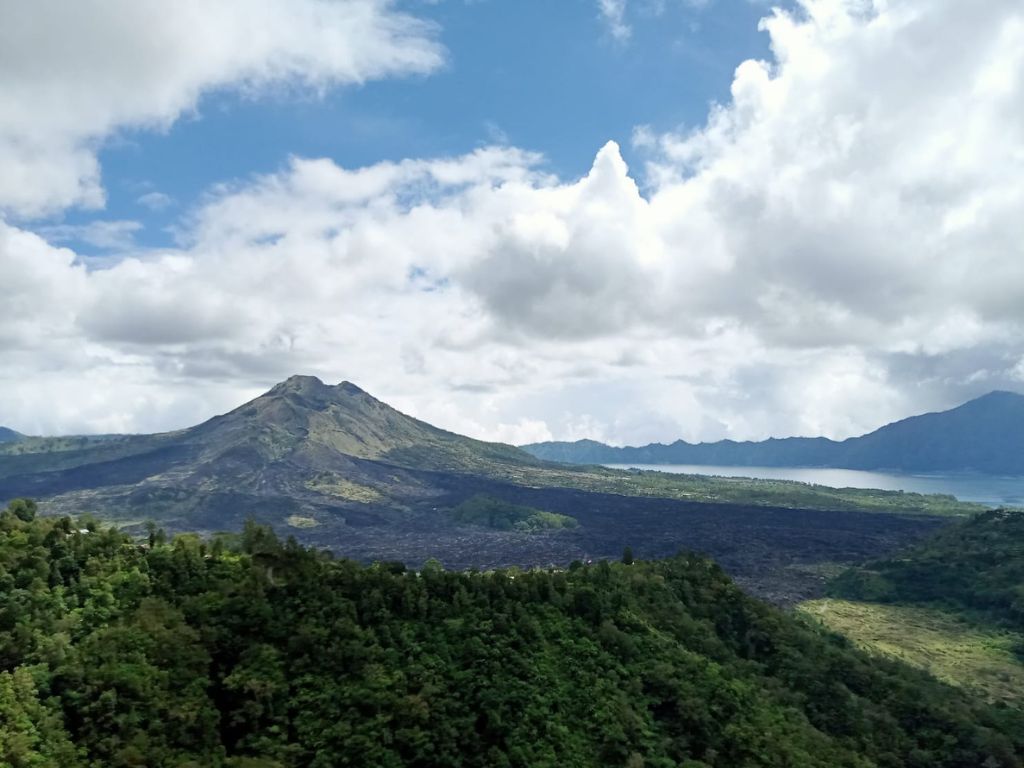 キンタマーニ高原