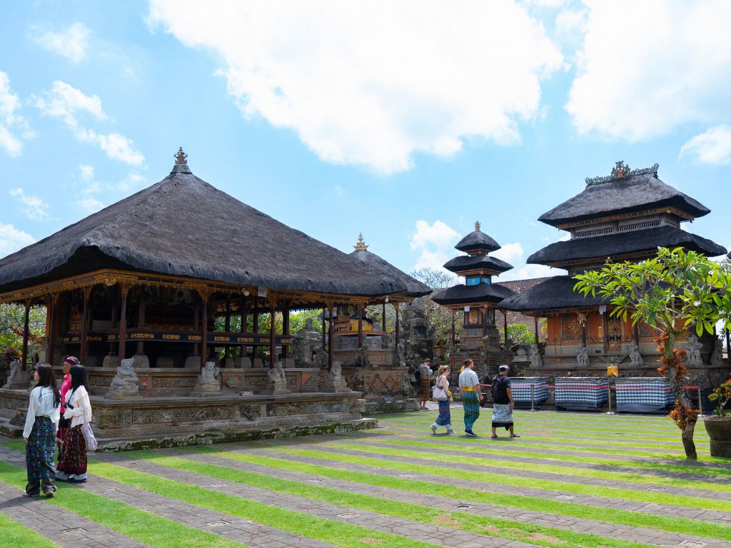 バトゥアン寺院