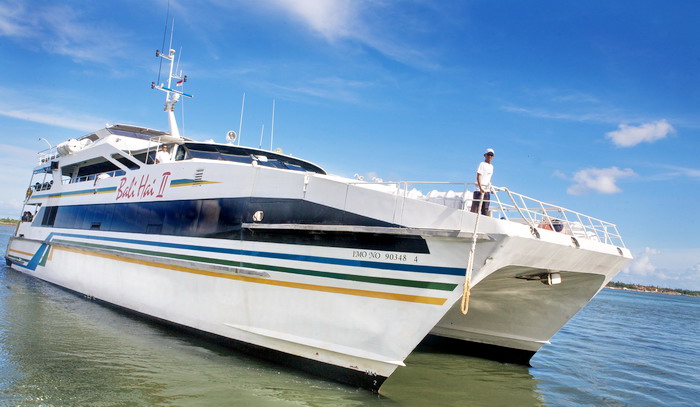 バリハイ・ビーチクラブクルーズ（ランチ＆送迎付）