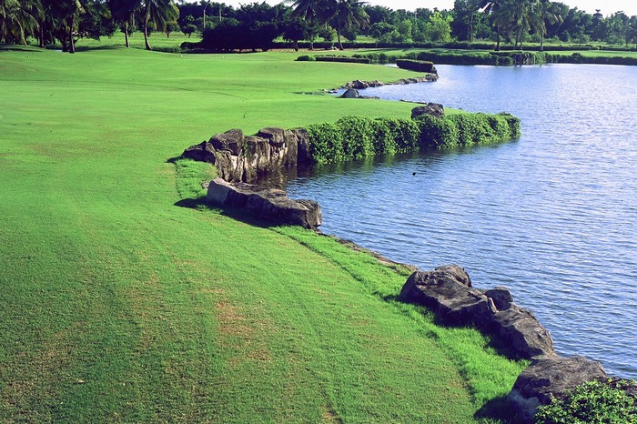 【ゴルフ】レイクウッドカントリークラブ