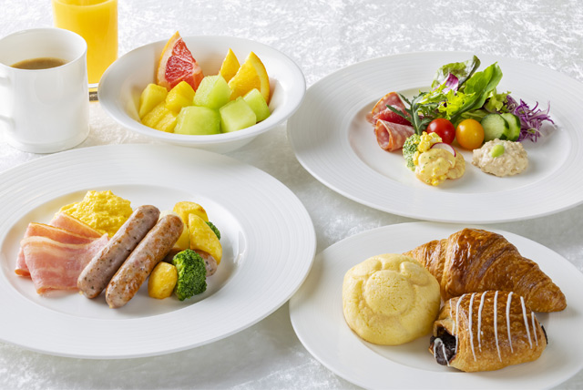 オチェーアノ 朝食（皿盛りイメージ）