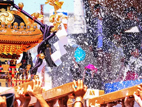 地域のお祭りに参加する イメージ