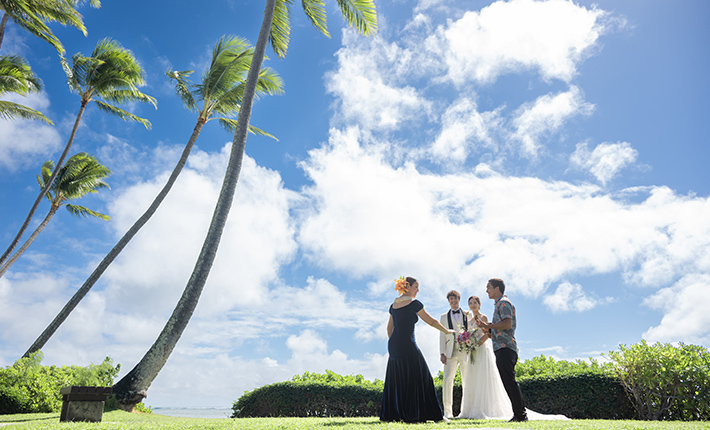 ���R�Ɉ͂܂ꂽ���ʂȏu�Ԃ��i����