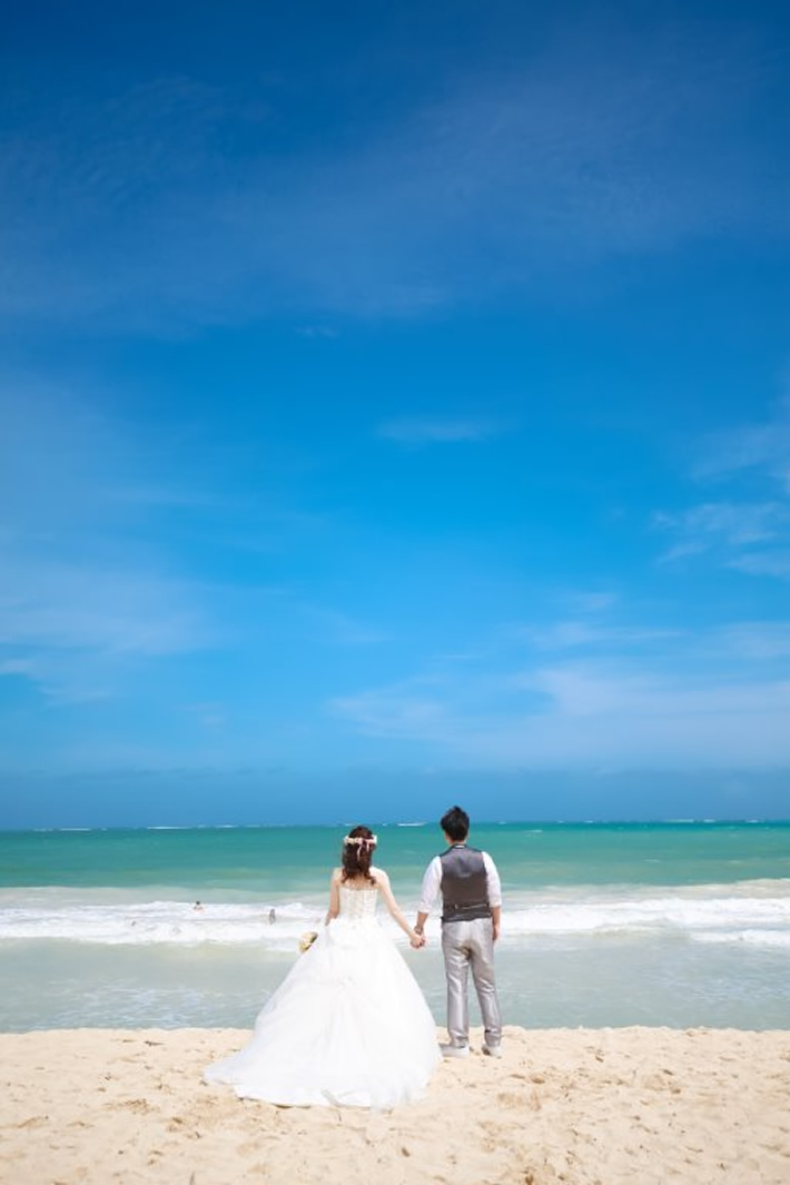 �������i