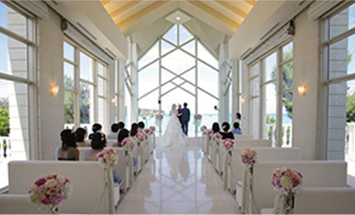 家族 友人みんなで楽しんだ晴天の沖縄ウエディング 沖縄結婚式の口コミ 体験談 Jtbウエディング